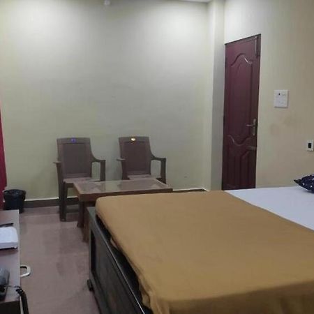 Dream Stay Guest House ปอนดิเชอรี ภายนอก รูปภาพ