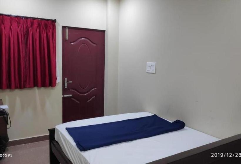 Dream Stay Guest House ปอนดิเชอรี ภายนอก รูปภาพ